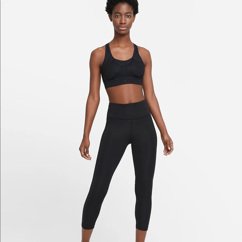 Nike Epic Fast
Women's Mid-Rise Pocket Running Leggings small